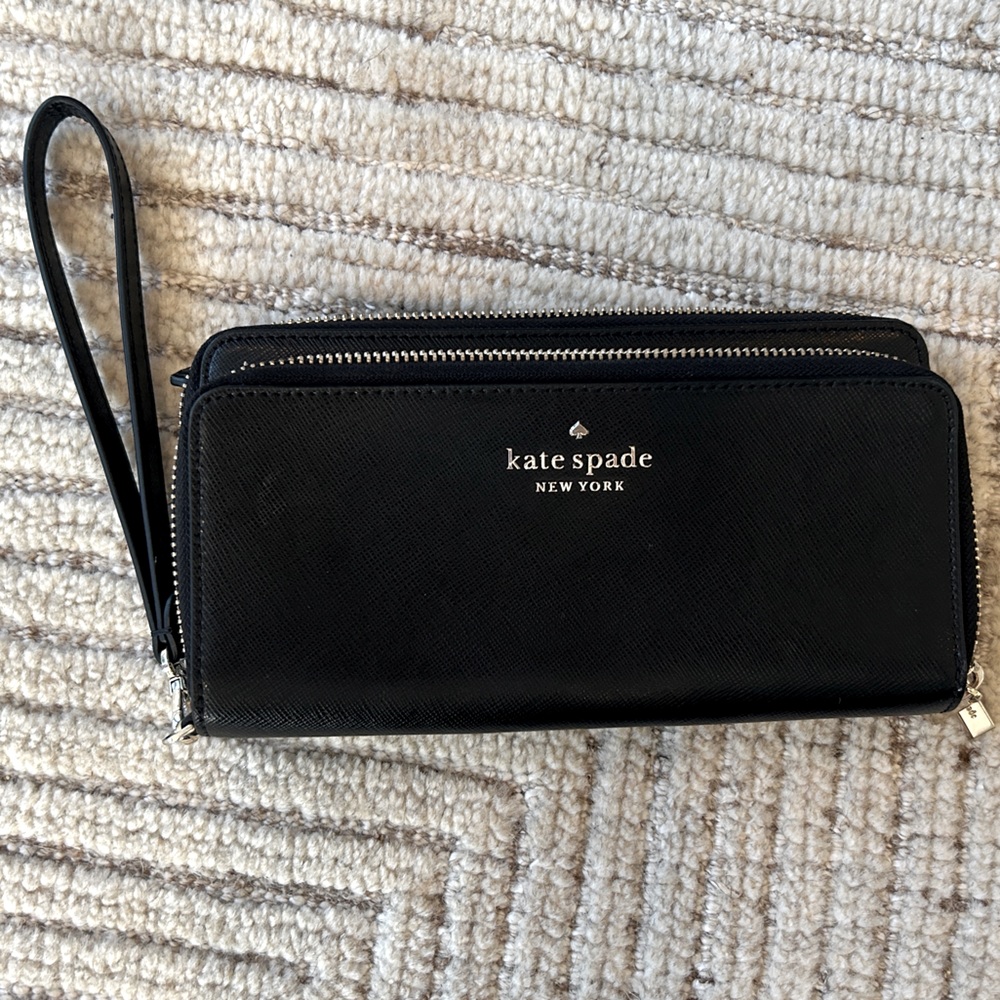 Kate spade Staci Carryall wallet
